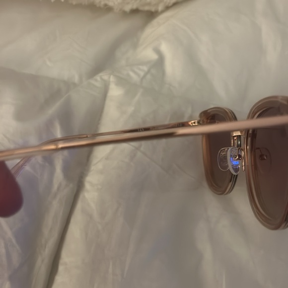 NWOT Quay Women's Flat Out Sunglasses - Picture 5 of 6